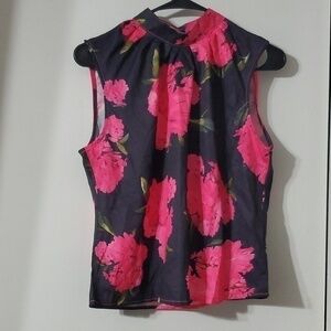 🐻   ChicMe sleeveless blouse size M